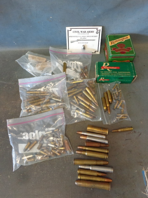 lot 164 image: Ammo Box
