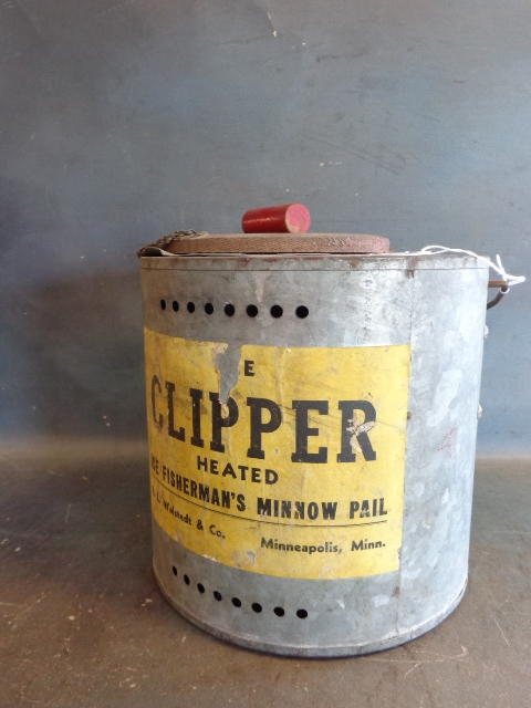 lot 223 image: Vintage Minnow Pail