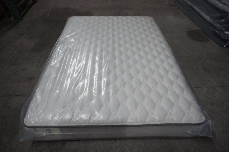 New - Full Size Simmons For PB Teen Luxury Plush - PB Teen Collection - Mattress - MSRP $ 1199.99