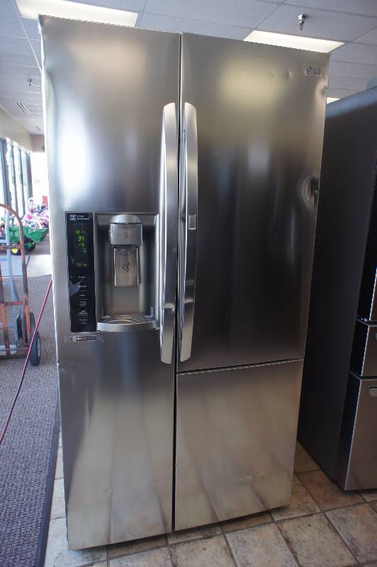 New - Scratch & Dent LG Model # (LXSX26326S) - Side-by-Side Refrigerator - 35.9 - 26.2 cu ft - Stainless Steel -  Tested Works - MSRP $ 2499.99