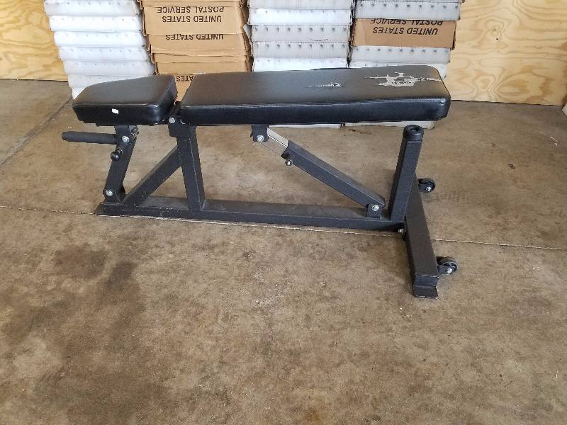 lot 43 image: Weight bench