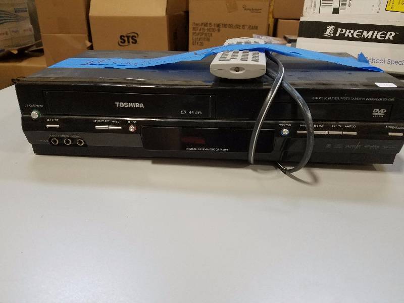 lot 76 image: DVD player