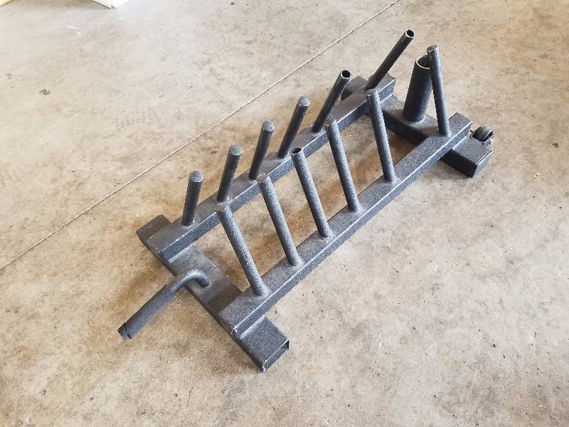 lot 37 image: Weight plate floor storage racks