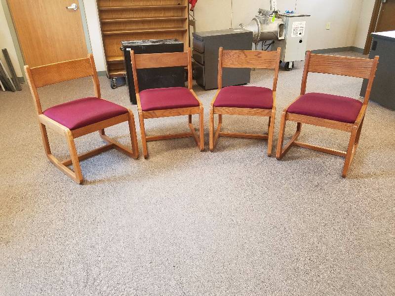 lot 89 image: Chairs