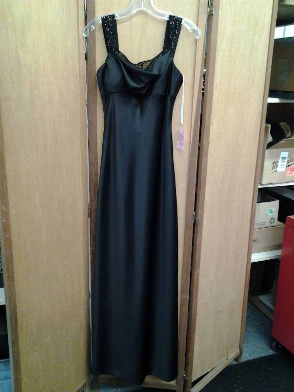 Alyce Size 6 Black