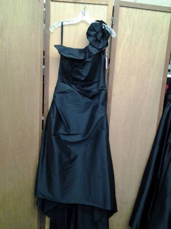 Angelina Faccenda Size 12