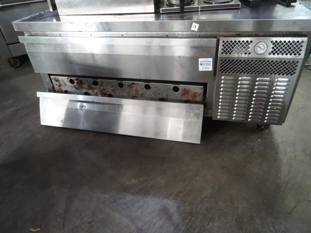 Refrigerated equipment stand. 2 dra...
