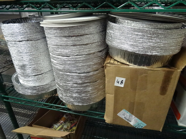 Aluminum to go containers. Box of p...