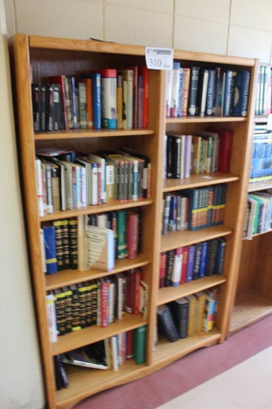 lot 310 image: Encore Oak Bookcase