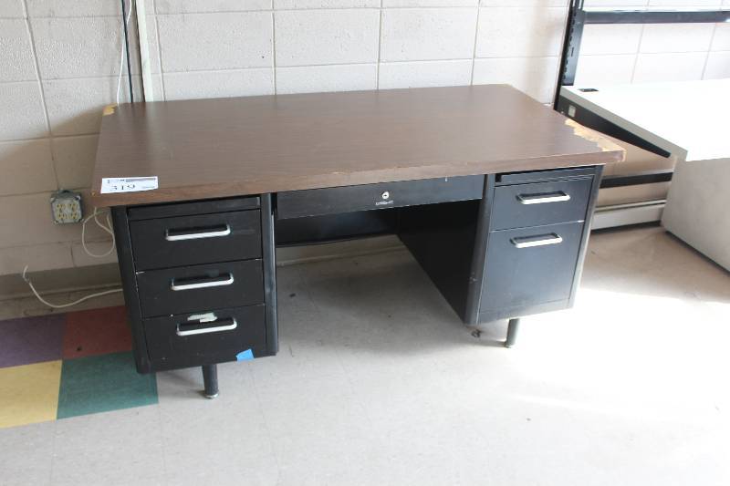 lot 319 image: Steelcase 6-Drawer Locking Metal Office Desk
