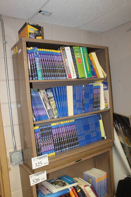 lot 325 image: 3-Shelf Metal Bookcase