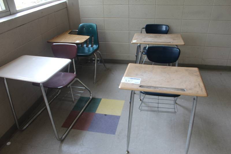 lot 337 image: Lot of (4) School Desks