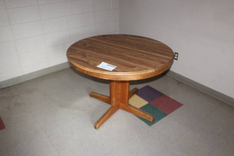 lot 343 image: Round Wood Table