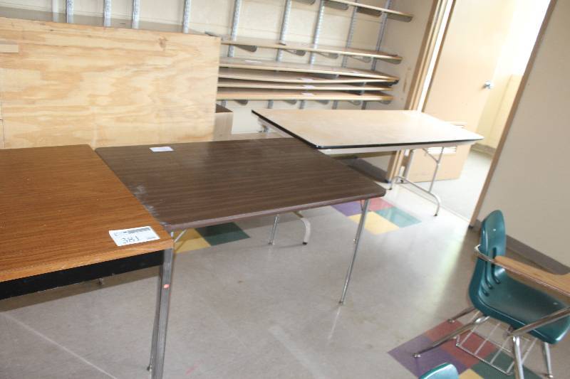 lot 381 image: Folding Conference Table
