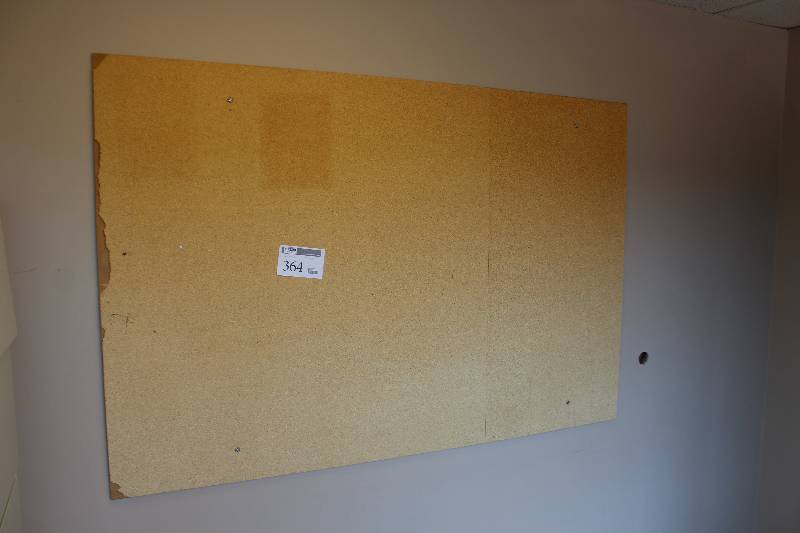 lot 364 image: Cork Board