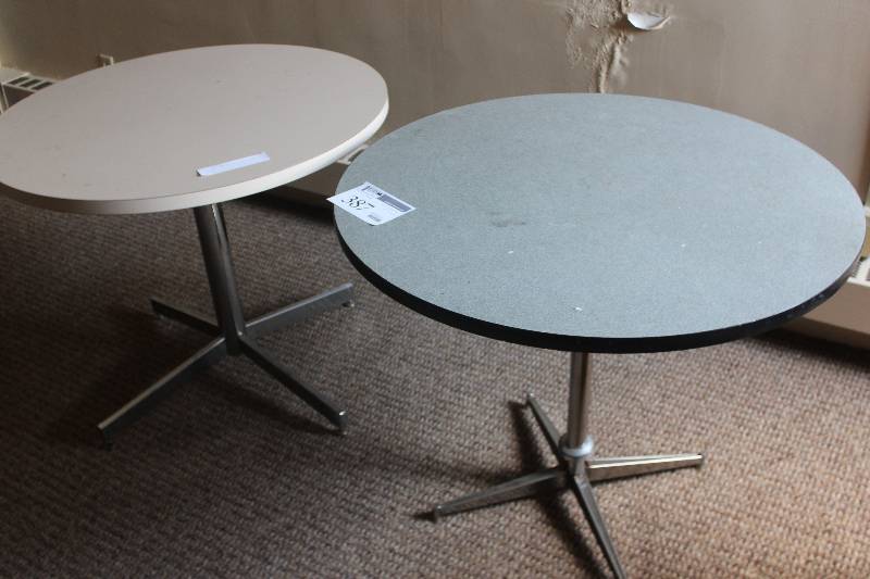 lot 387 image: Lot of (2) Round Office Tables