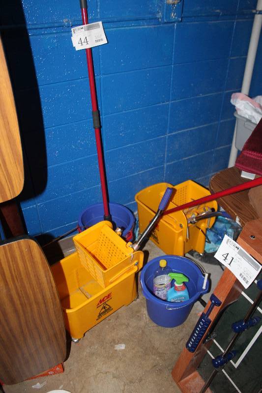 lot 44 image: Lot of (6) Cleaning Equipment Includes 2) Mop Buckets, 2) Mops, 2) Wringers