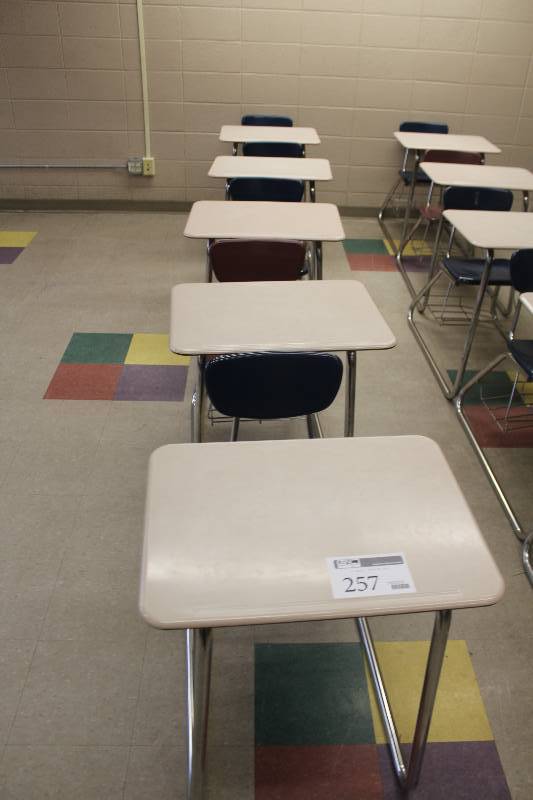 lot 257 image: Lot of (5) School Desks