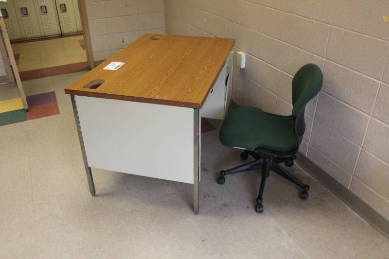 lot 268 image: Office Desk, Chair