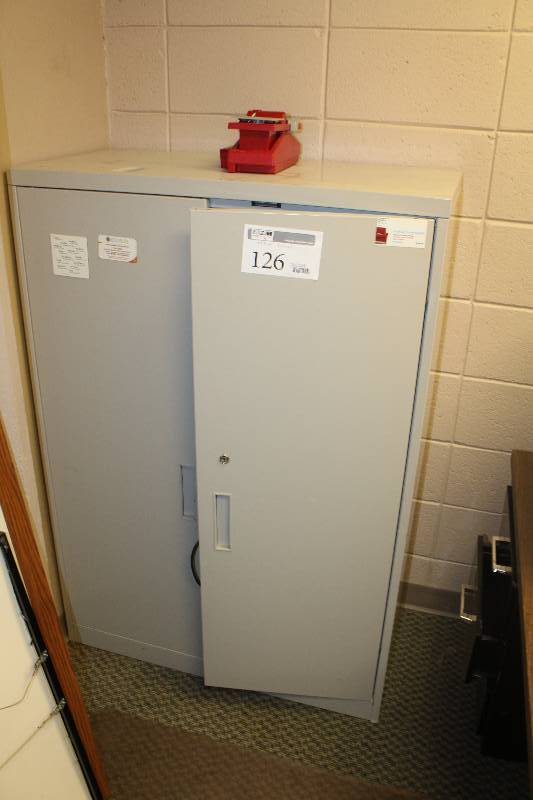 lot 126 image: 2-Door 3-Shelf Metal Cabinet