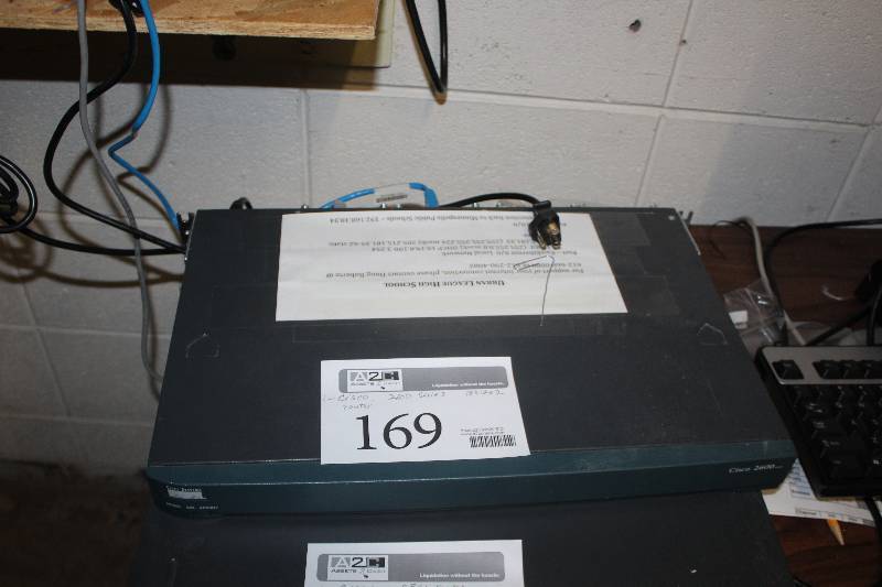 lot 169 image: Cisco Systems 2600 Series Router