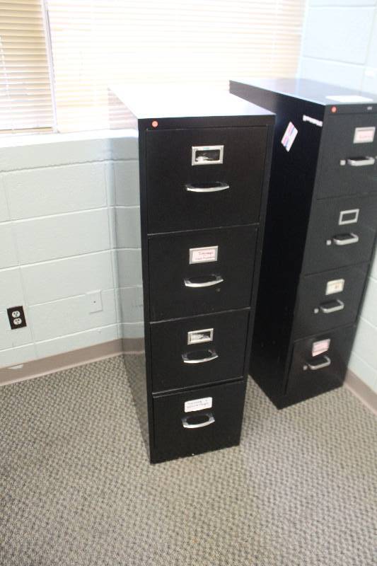lot 92 image: 4-Drawer Metal File Cabinet