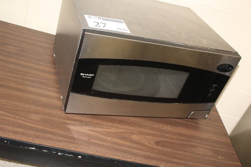 lot 27 image: Sharp Carousel Microwave