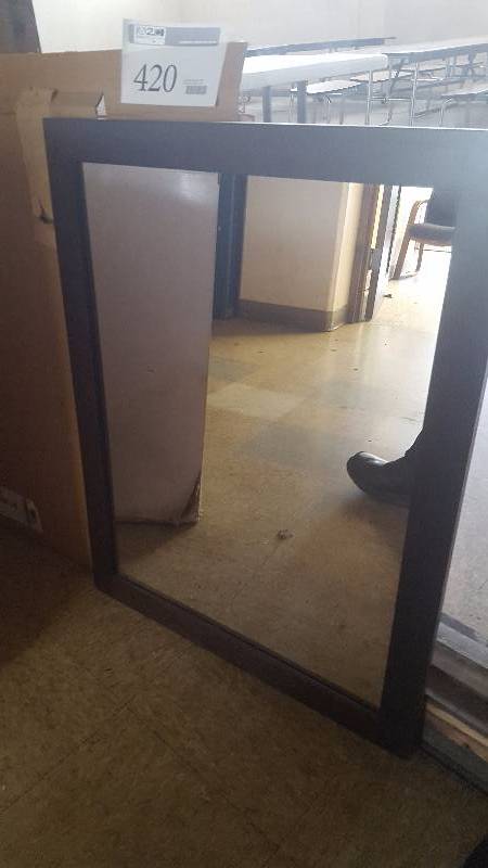 lot 420 image: Framed Mirror