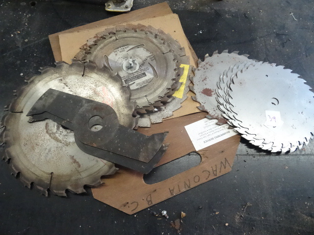 lot 39 image: Lot of misc saw blades...