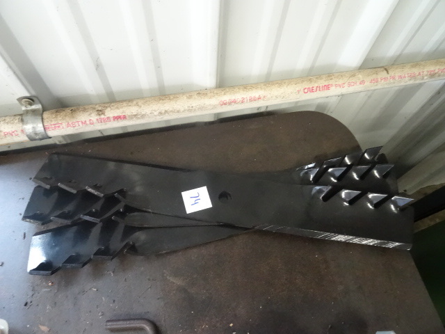 lot 74 image: 3 new lawn mower blades. 18 per bl...