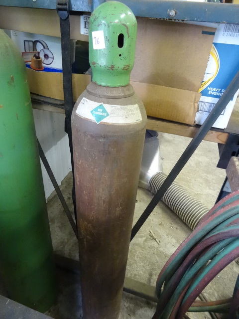 lot 76 image: Large Argon welding tank...