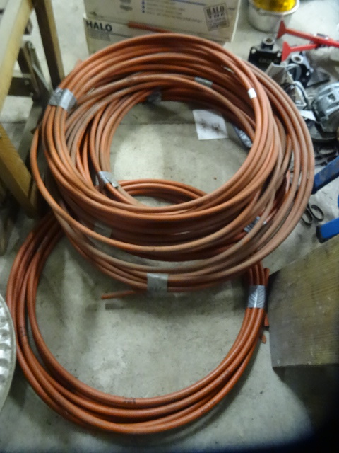 lot 208 image: 12 poly in floor heat tubing...