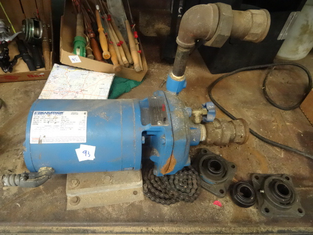 lot 93 image: Flow serve water pump. 281A. 1.5 HP...
