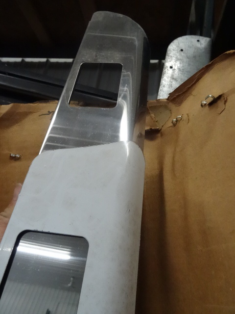 lot 99 image: SPBR46 Chevrolet GMC full size 99 t...