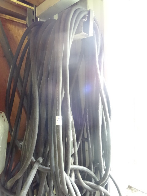 lot 101 image: Large Qty of heavy duty wire. 103....