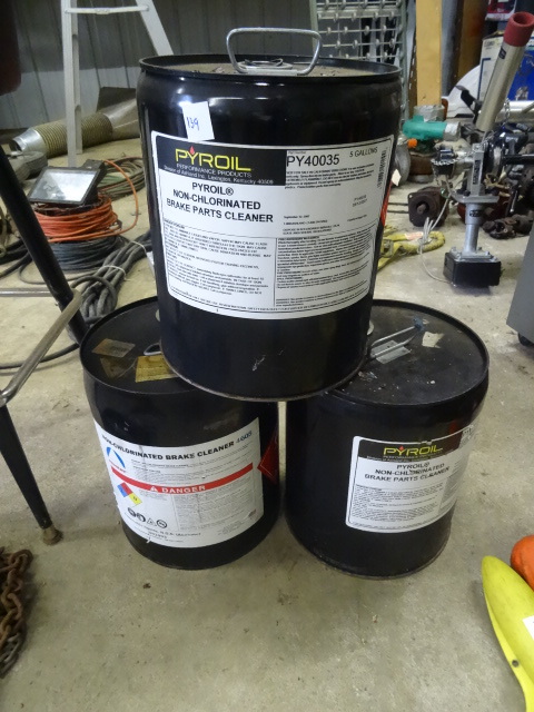lot 139 image: 3 cans of non chlorinated brake cle...