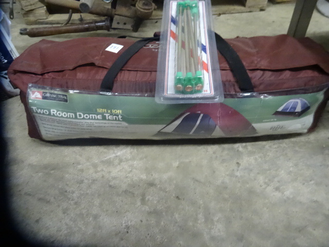 lot 181 image: Ozark trail 12 x 10 2 room dome ten...