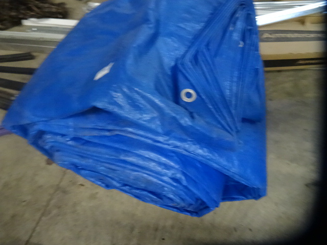 lot 193 image: New large tarp...