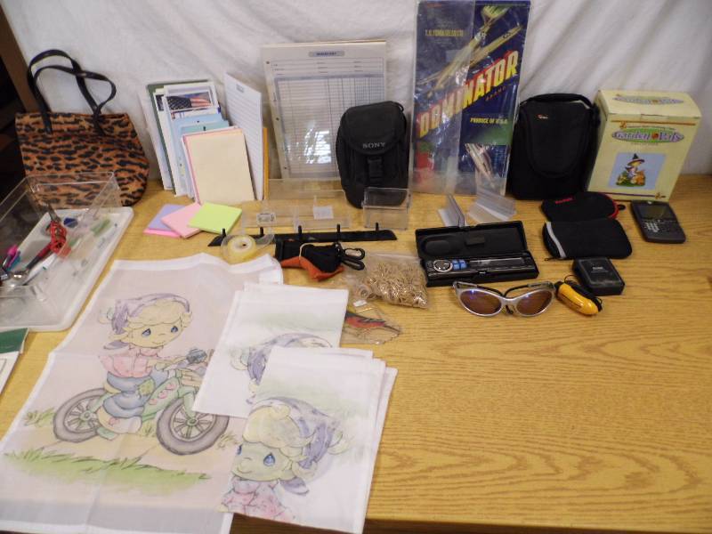 lot 28 image: Office Items - Camera Cass - Note Pads