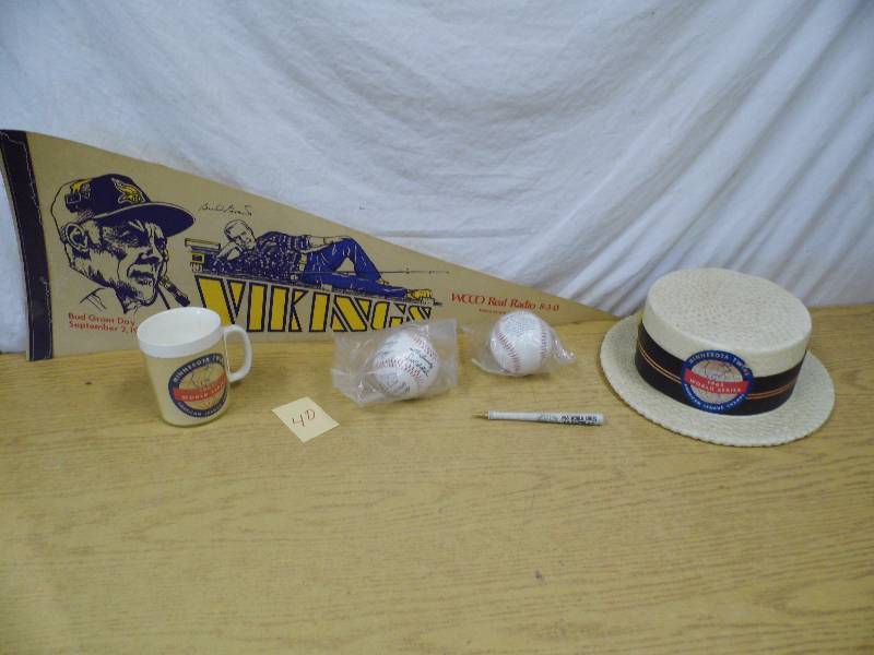 lot 40 image: 1965 Minnesota Twins World Series Items