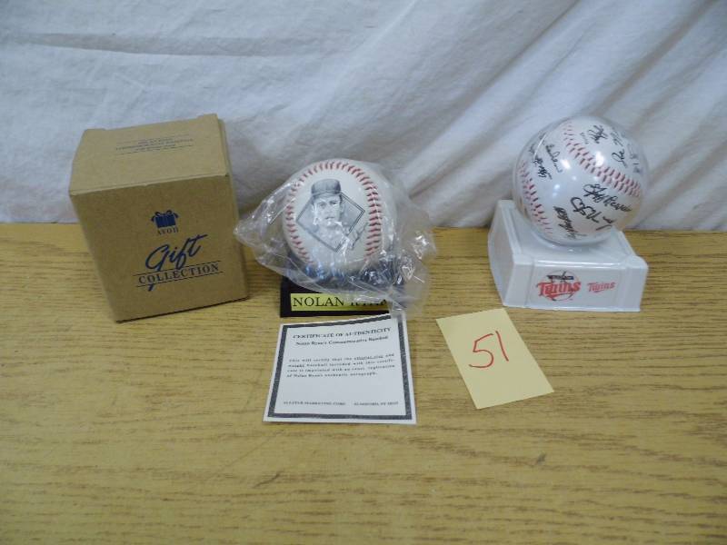 lot 51 image: Nolan Ryan - Minnesota Twins Baseballs