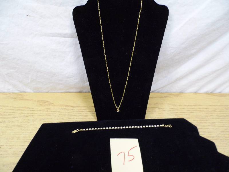 lot 75 image: Rhinestone Necklace w Bracelet