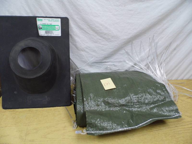 lot 121 image: Lot of 40 New Sandbags