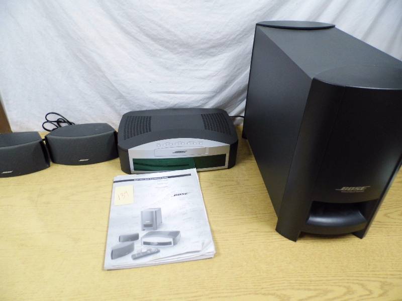 lot 139 image: Bose 3-2-1 Home Entertainment System