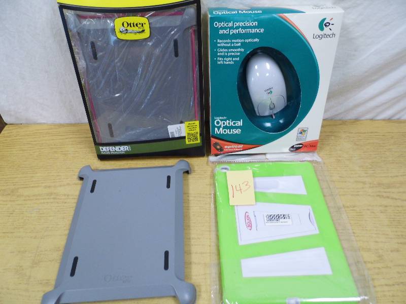 lot 143 image: Otterbox Cases - iPad Case - Mouse