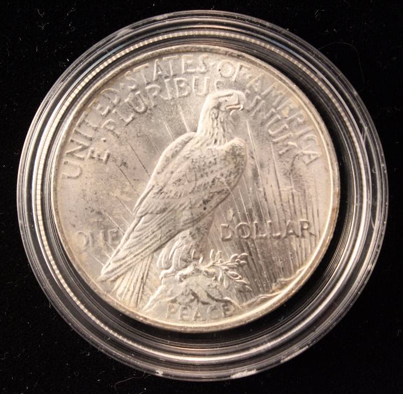 1922 PEACE SILVER DOLLAR BU UNC IN AIRTITE HOLDER