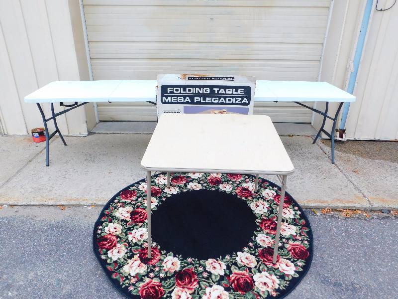 (2) Fold-Up Tables, (1) Rug, (1) Card Table