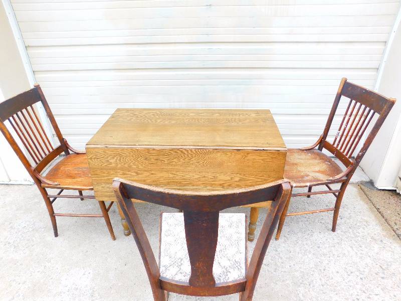 Drop Leaf Table and (3) Chairs