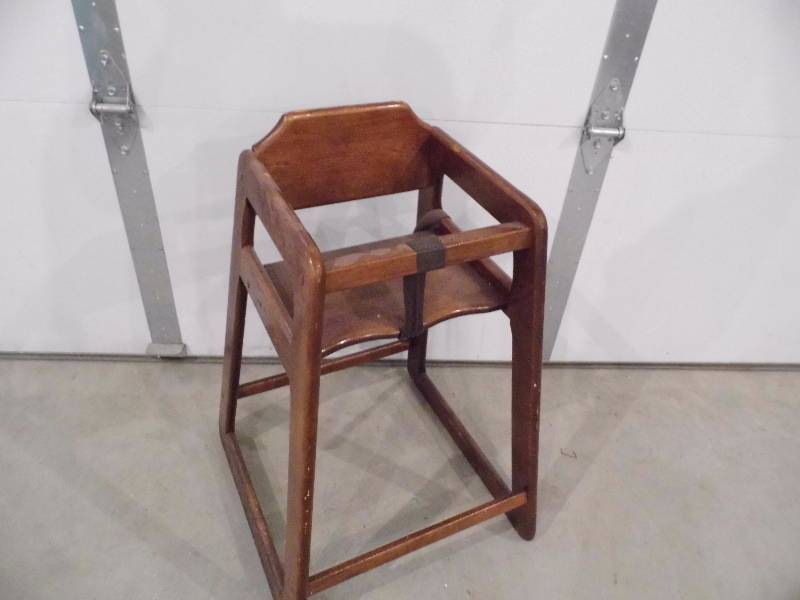 2 Booster Chairs