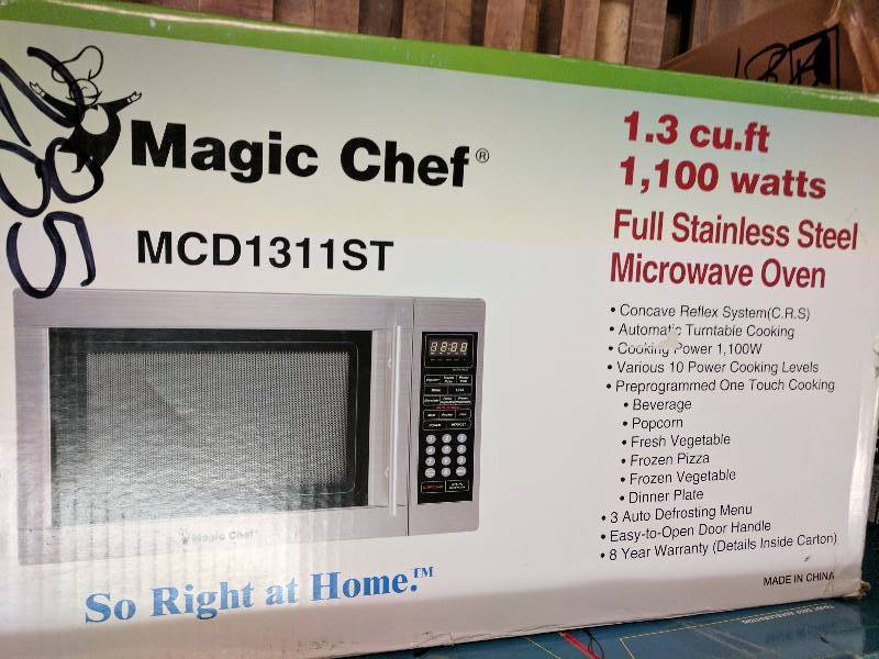Magic Chef 1.3 cu. ft. 1100-Watt Microwave Oven